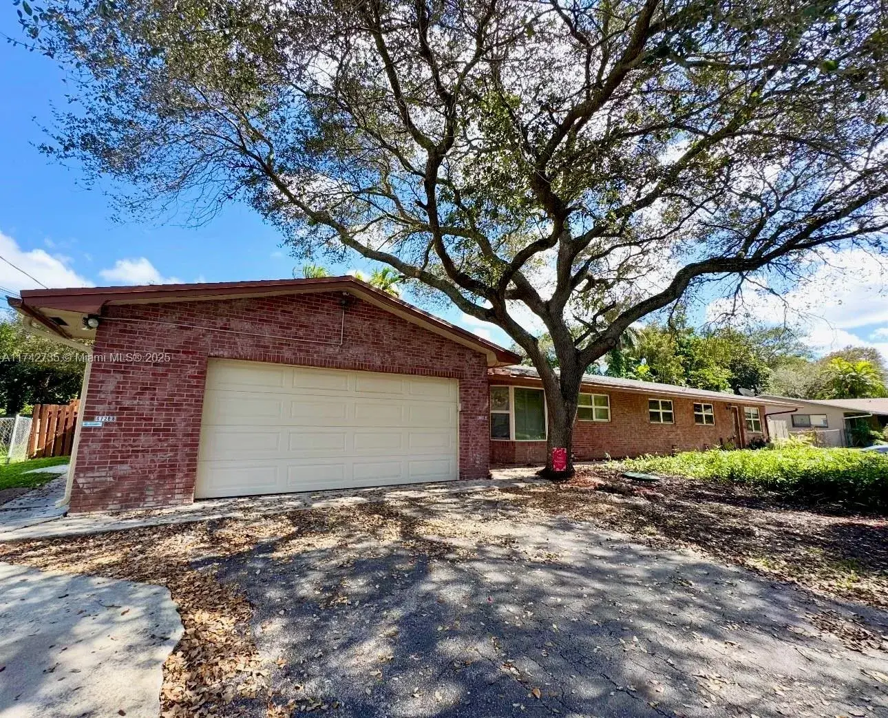 Residential Income for sale at 4728 SW 66th Ter, Davie FL 33314