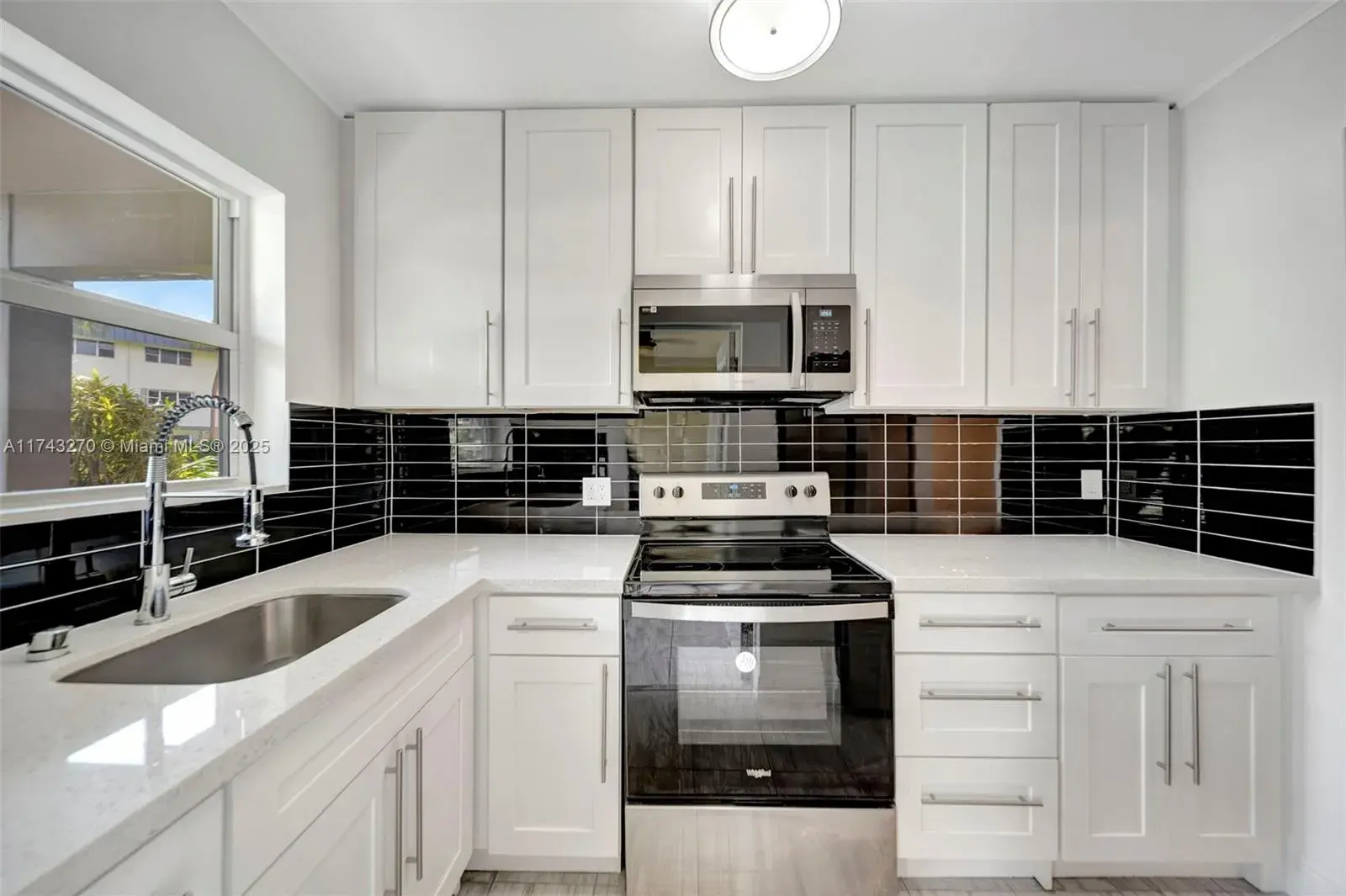270 Layne Blvd # 106, Hallandale Beach FL 33009