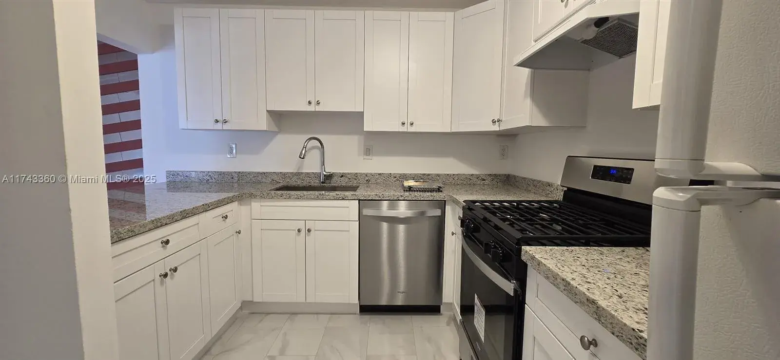 3 bedroom 2 bath Residential for sale at 6854 SW 114th Pl # C60, Miami FL 33173