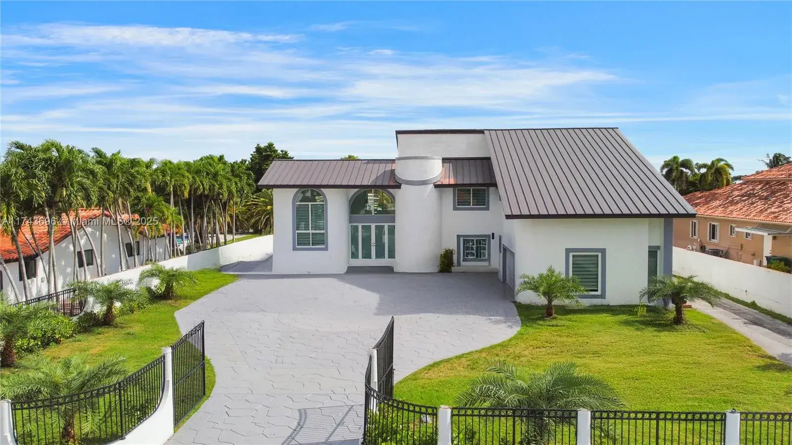 6 bedroom 5 bath Residential for sale at 2821 SW 130th Ave, Miami FL 33175