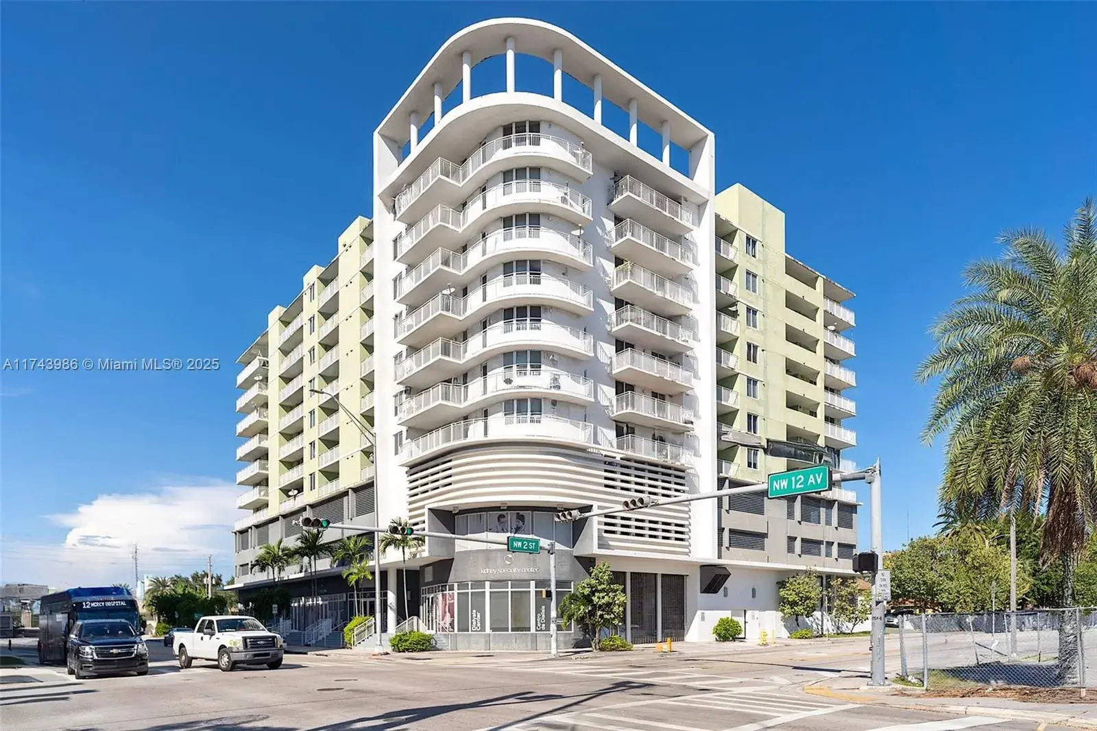 1 bedroom 1 bath Residential for sale at 219 NW 12th Ave # 809, Miami FL 33128