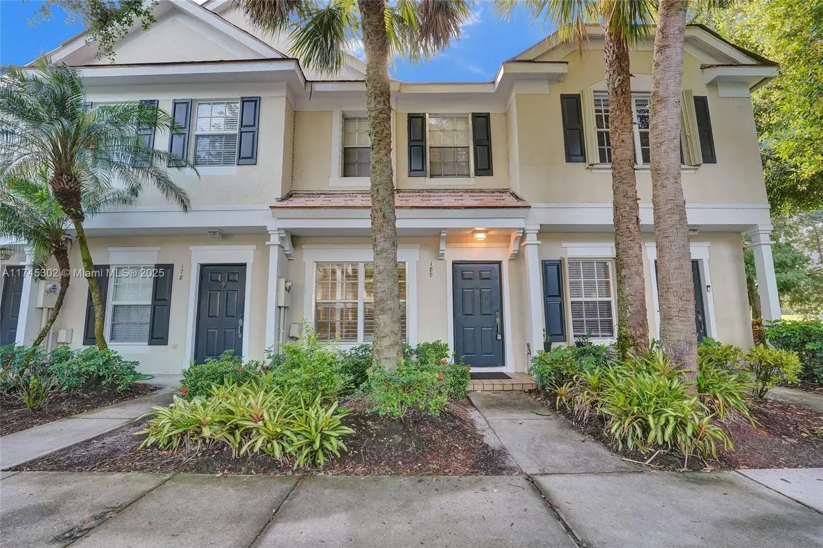 2 bedroom 1 bath Residential Lease for rent at 180 SW 96th Ave, Plantation FL 33324