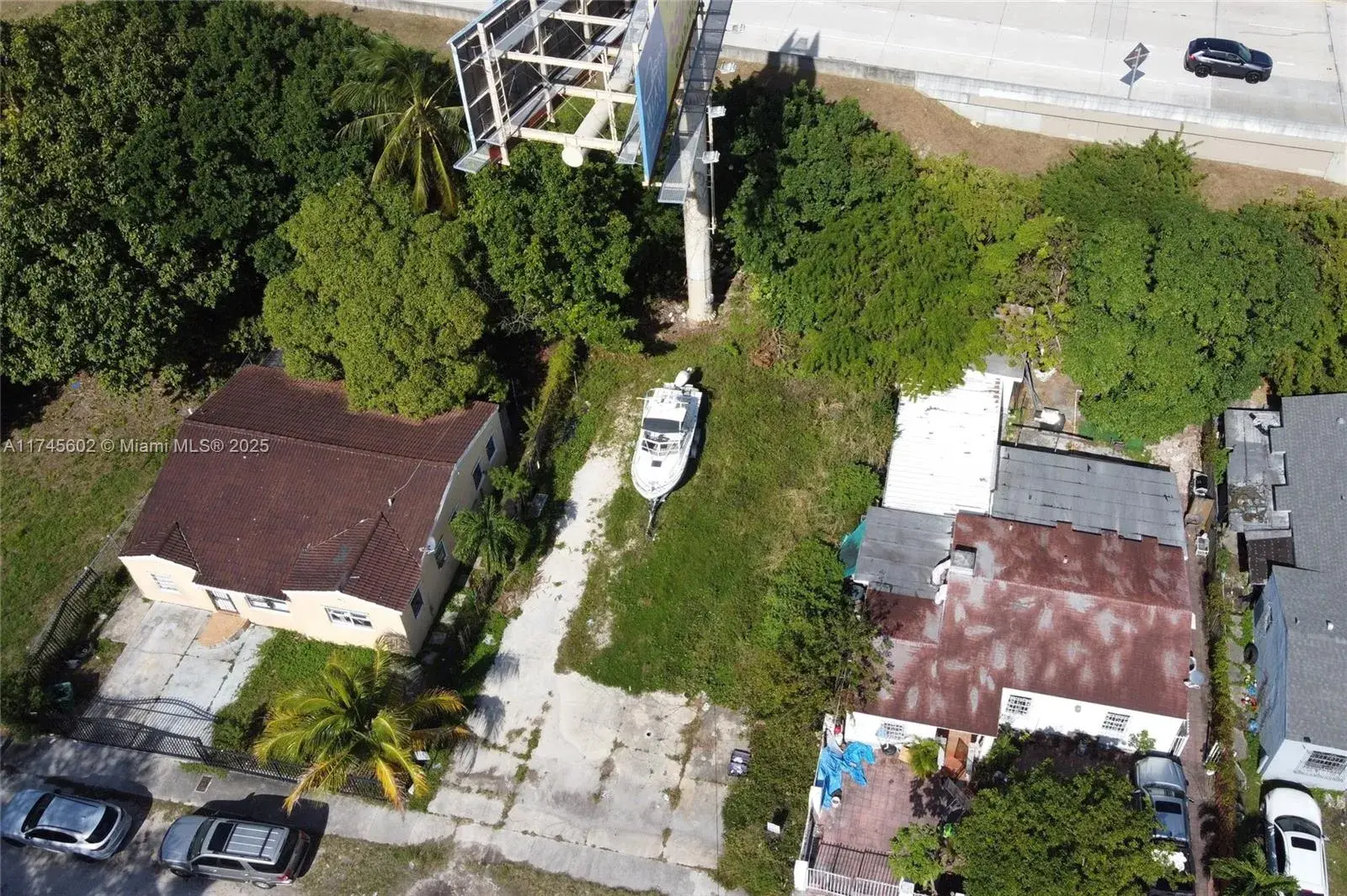 Commercial Land for sale at 321 NW 37th St, Miami FL 33127