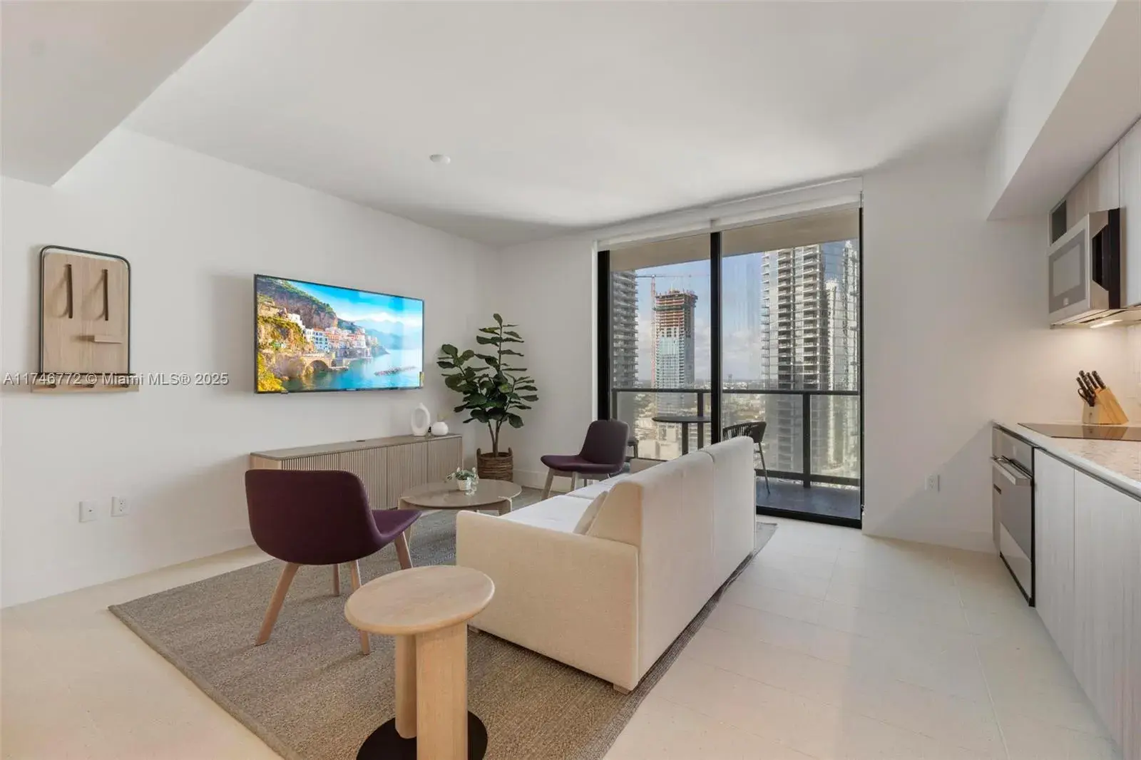 2 bedroom 2 bath Residential Lease for rent at 601 NE 1st Ave # 2801, Miami FL 33132