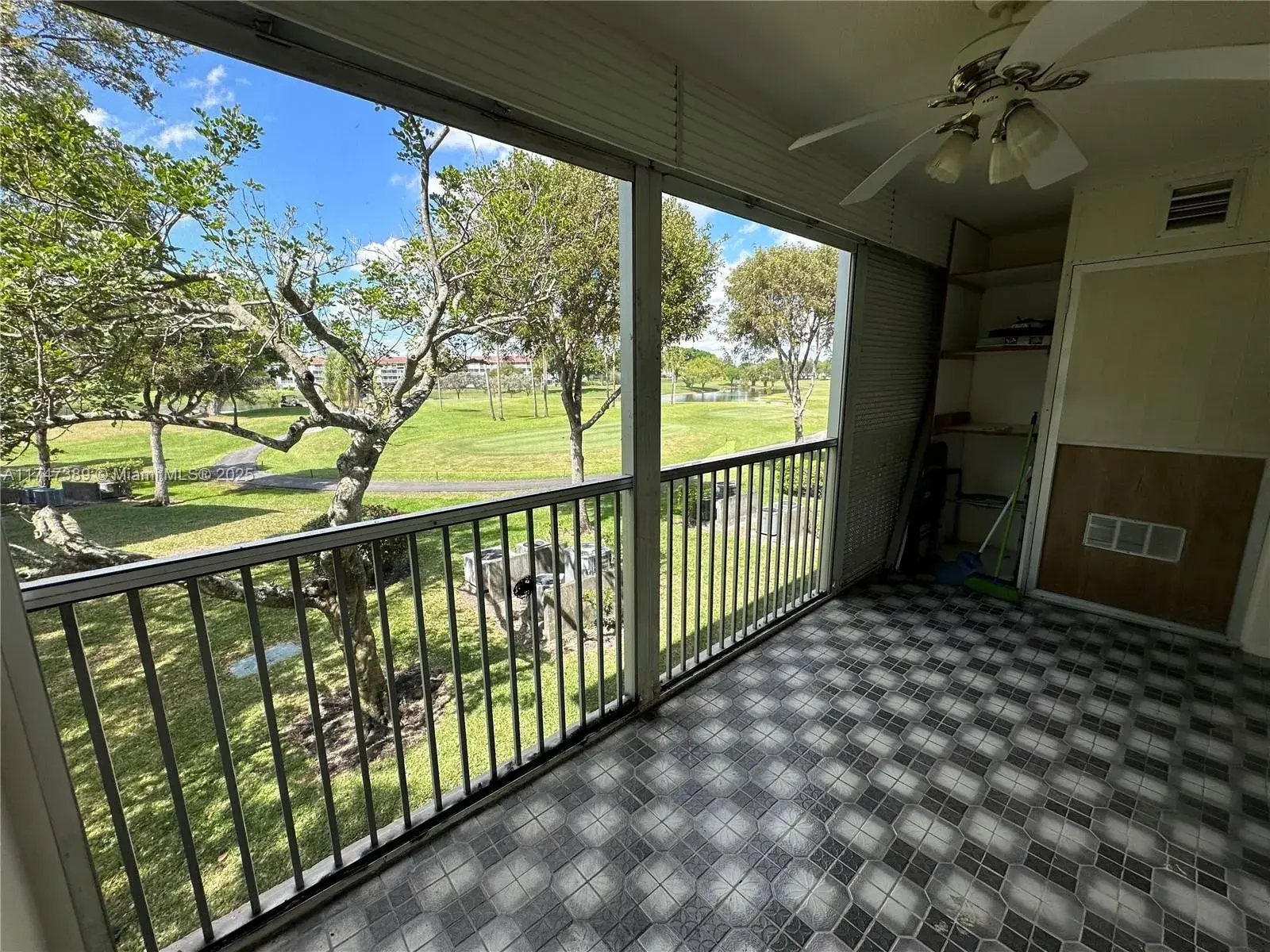 2 bedroom 2 bath Residential for sale at 850 SW 133rd Ter # 201B, Pembroke Pines FL 33027