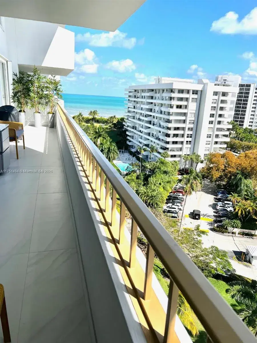 2 bedroom 2 bath for rent at 155 Ocean Lane Dr # 1105, Key Biscayne FL 33149