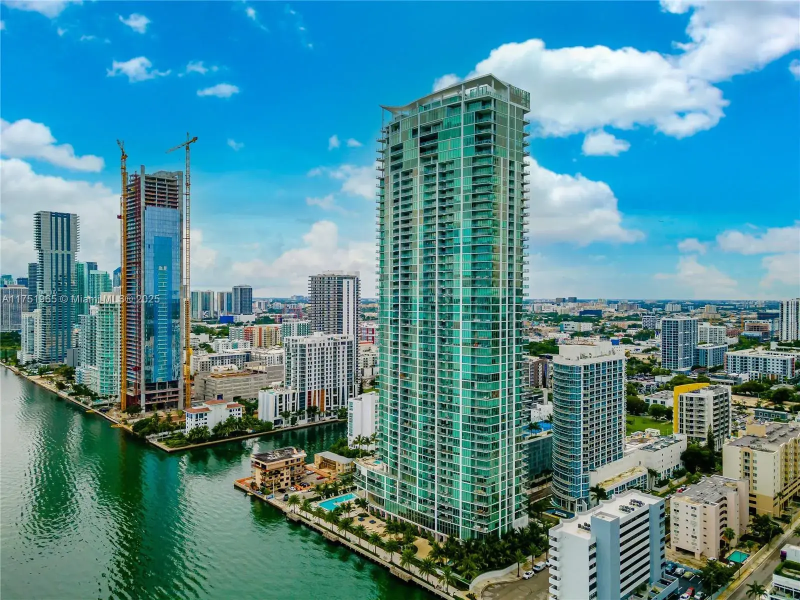 3 bedroom 4 bath for sale at 2900 NE 7th Ave # 3202, Miami FL 33137