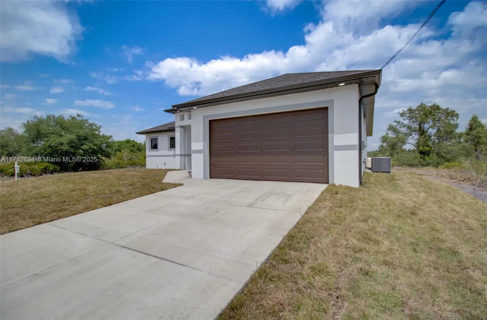 3529 MEADOW RD, Lehigh Acres FL 33974
