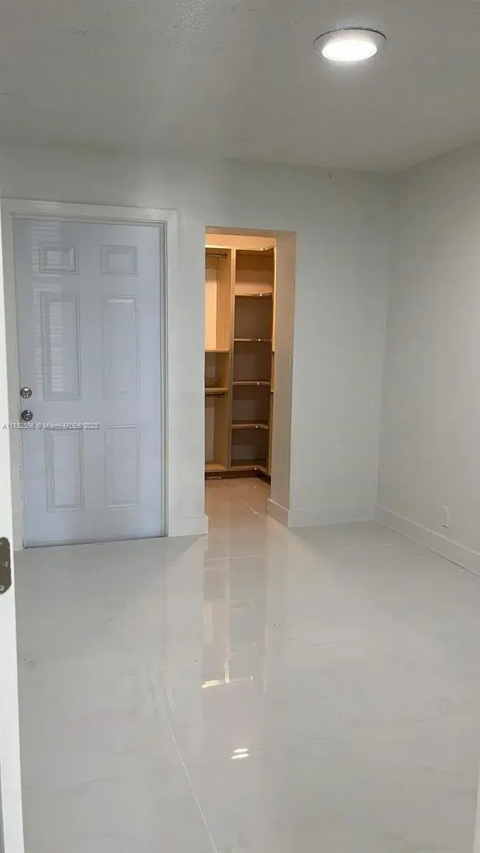 6051 Arthur St # 14, Hollywood FL 33024