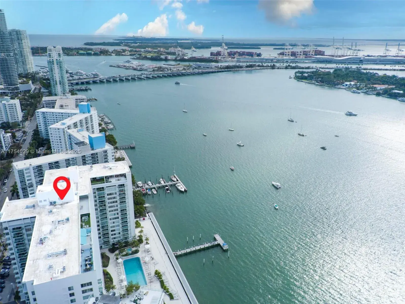 1 bedroom 1 bath Residential for sale at 1000 West Ave # 330, Miami Beach FL 33139