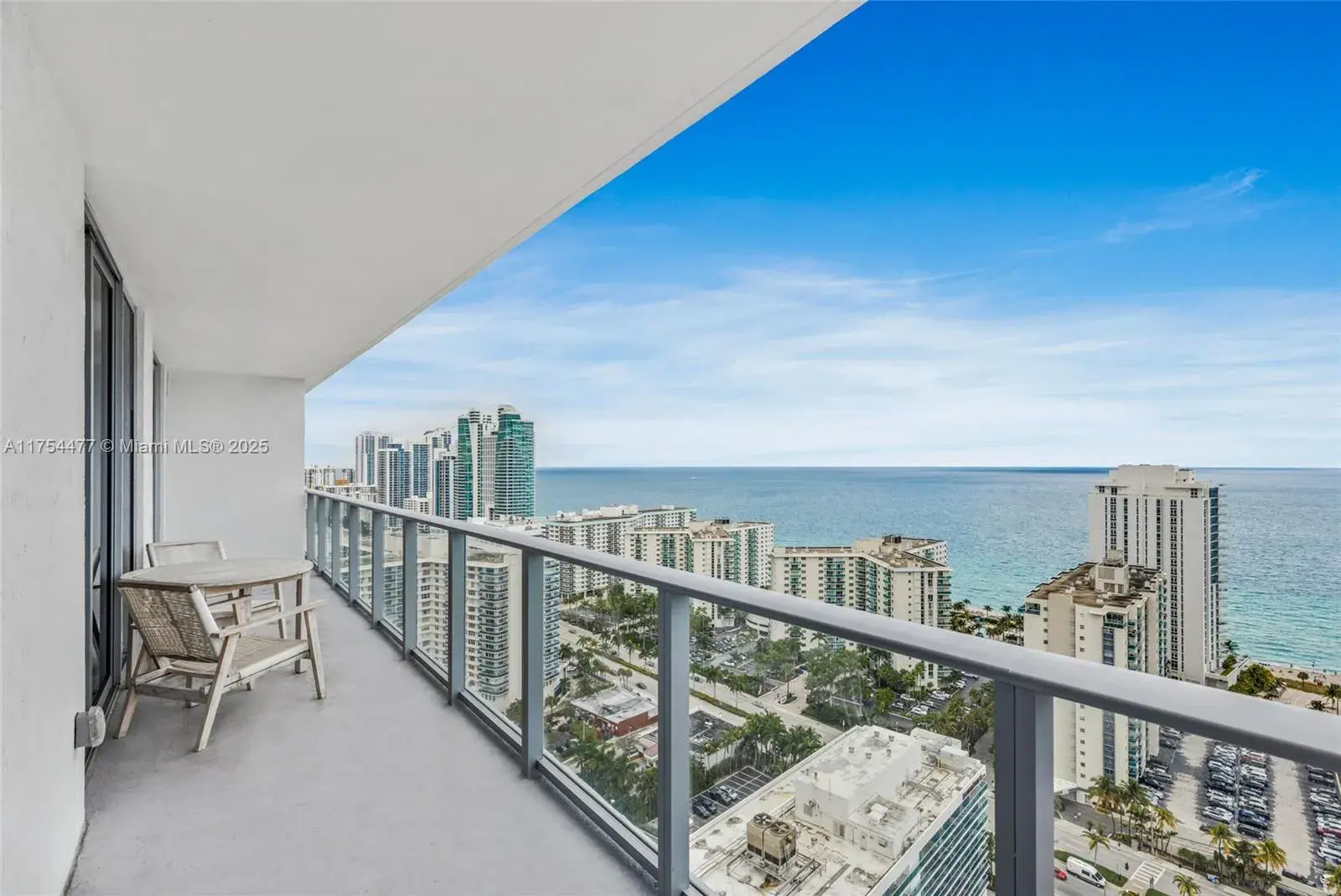 2 bedroom 2 bath Residential for sale at 4010 S Ocean Dr # R2505, Hollywood FL 33019