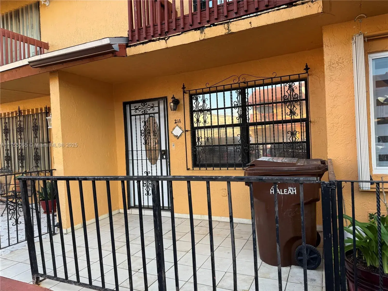 2211 W 52nd St # 211, Hialeah FL 33016