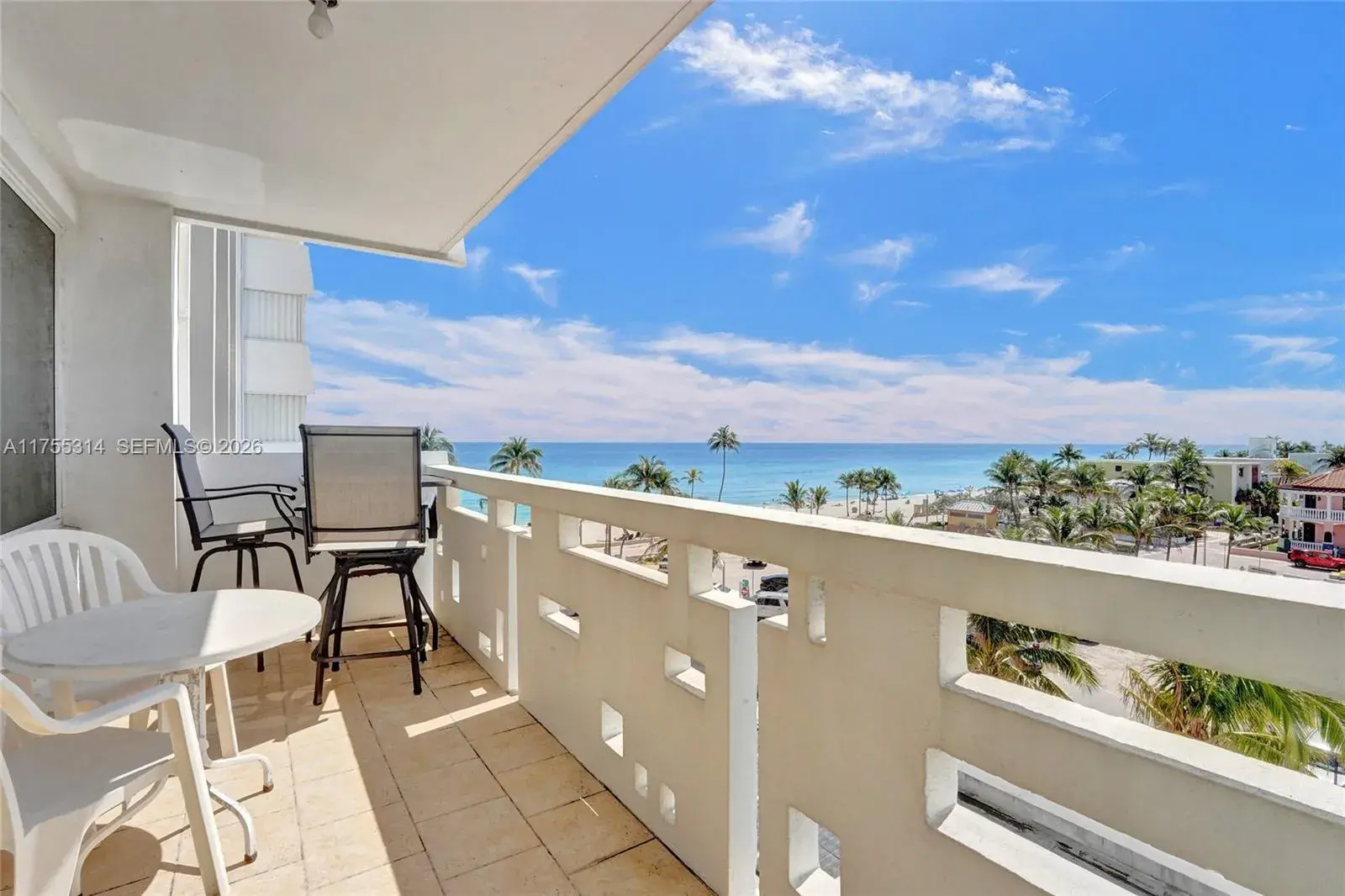 1 bedroom 1 bath Residential for sale at 3111 N Ocean Dr # 508, Hollywood FL 33019
