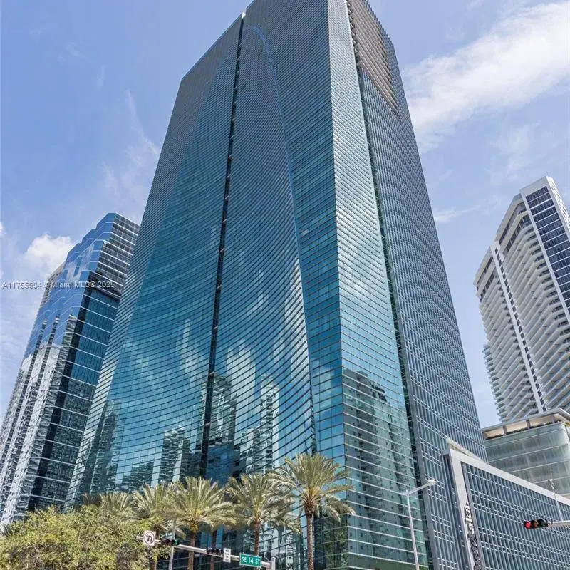 1395 Brickell Ave, Miami FL 33131