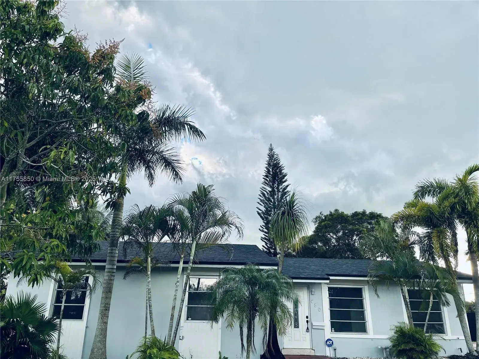 480 NW 16th St, Homestead FL 33030