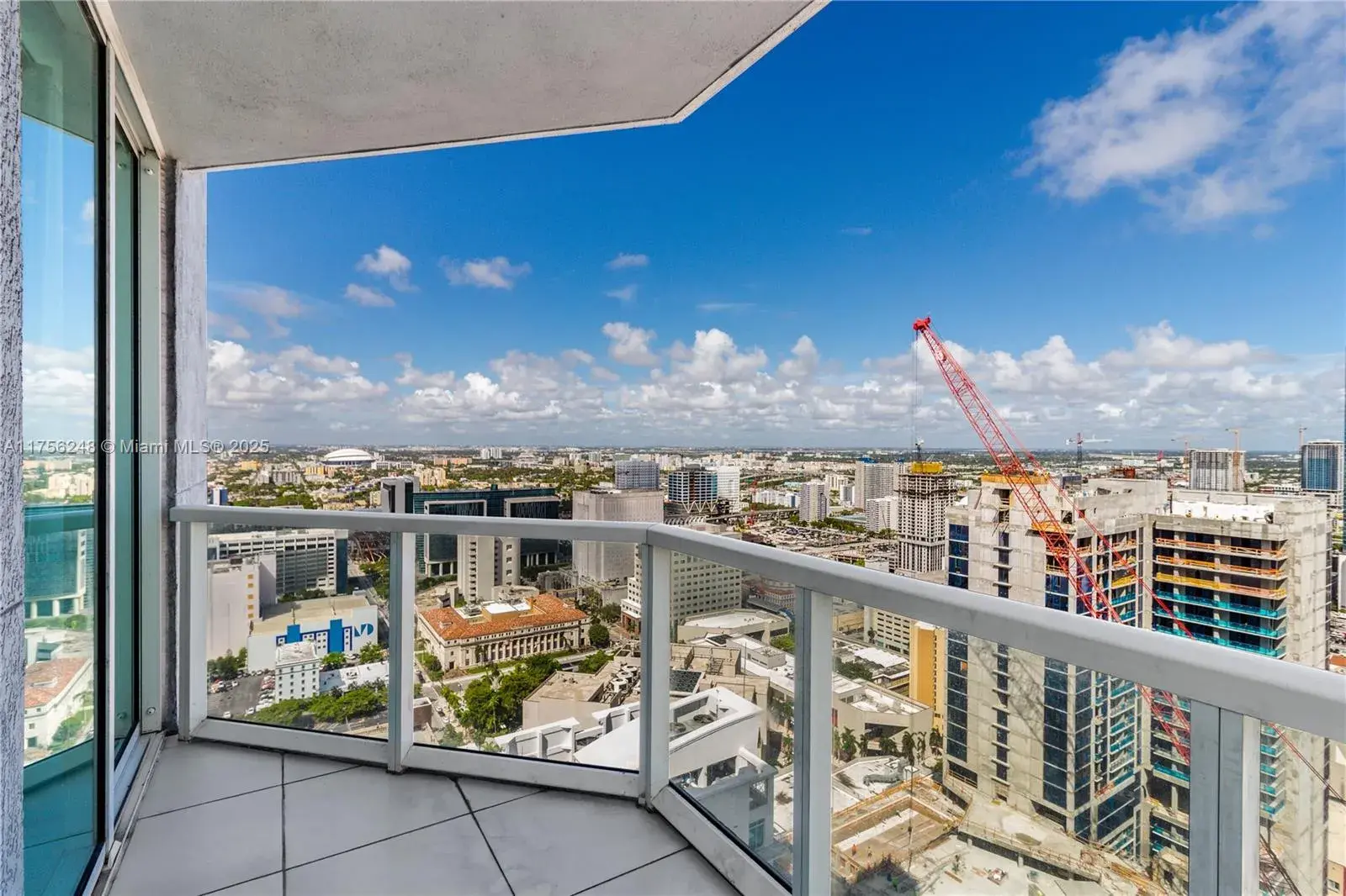 253 NE 2nd St # 3702, Miami FL 33132