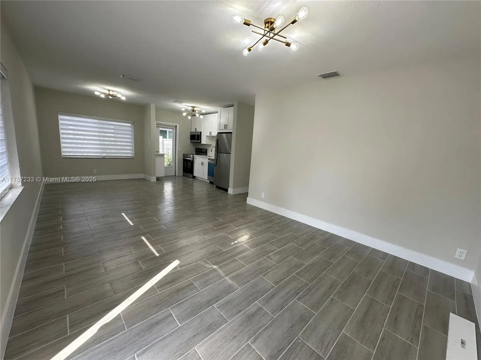 1300 NW 7th Ter, Fort Lauderdale FL 33311
