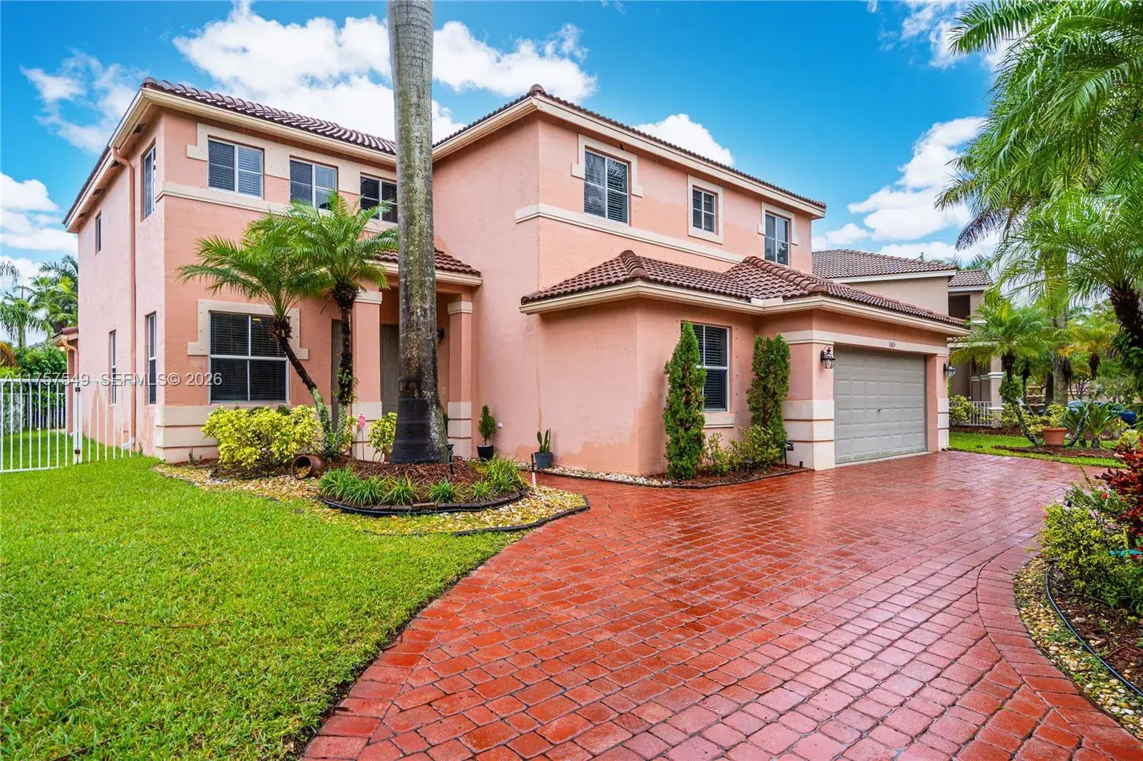 7 bedroom 4 bath Residential for sale at 1065 Nandina Dr, Weston FL 33327