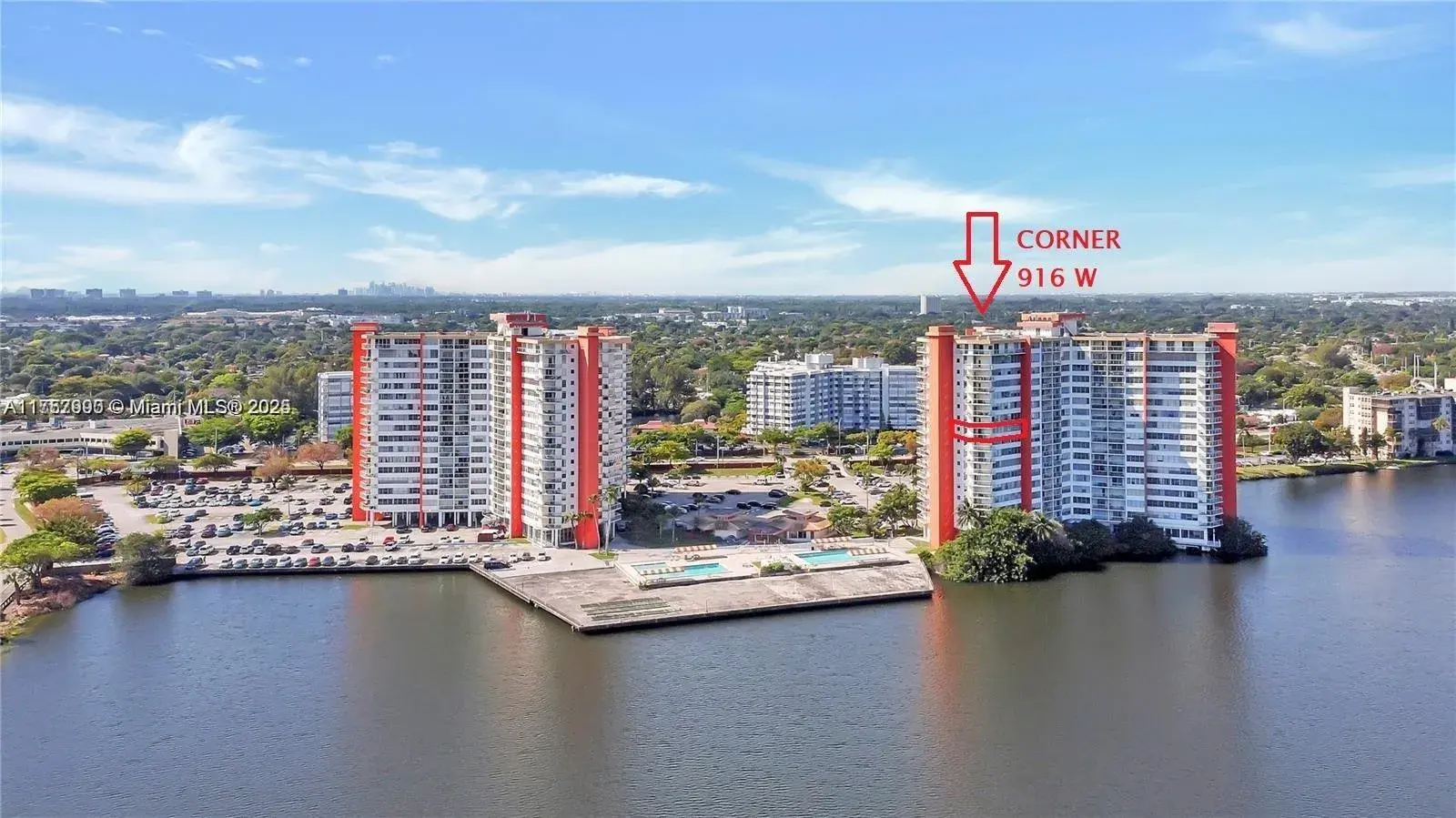 2 bedroom 2 bath Residential for sale at 1301 NE Miami Gardens Dr # 916W, Miami FL 33179
