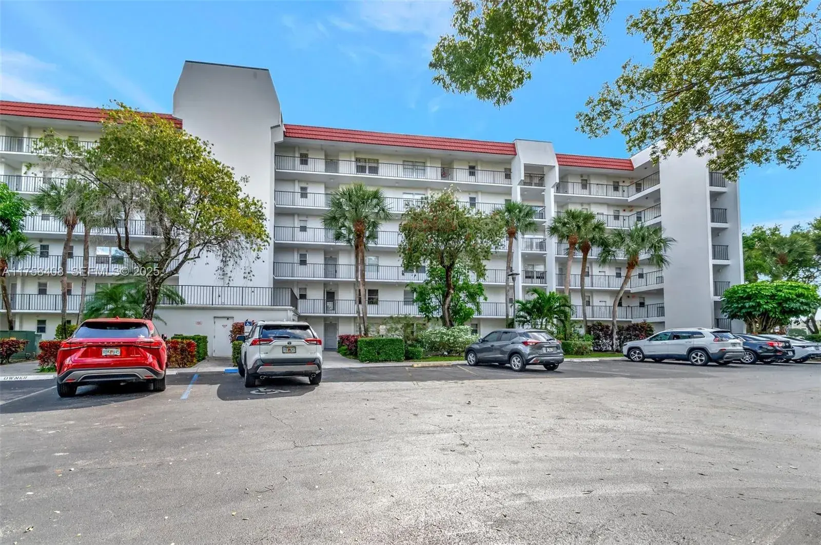 2 bedroom 2 bath Residential for sale at 3597 Birdie Dr # 107, Lake Worth FL 33467