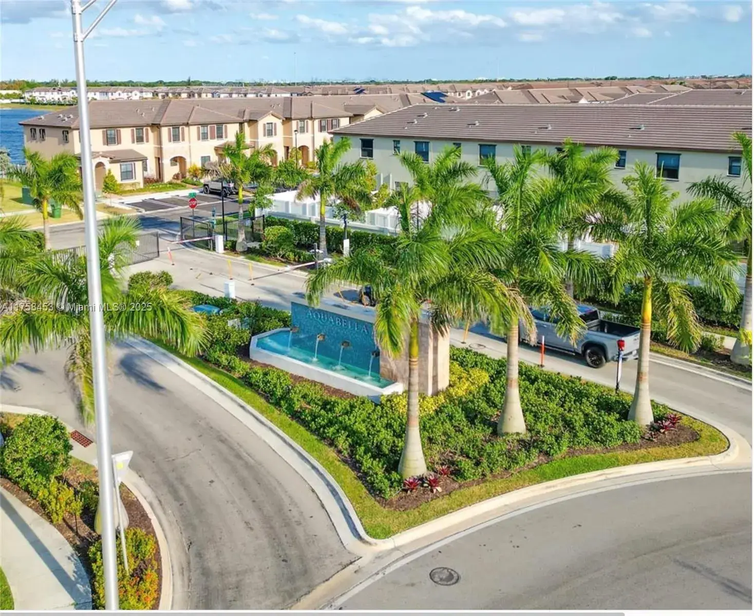 11426 W 33rd Way, Hialeah FL 33018