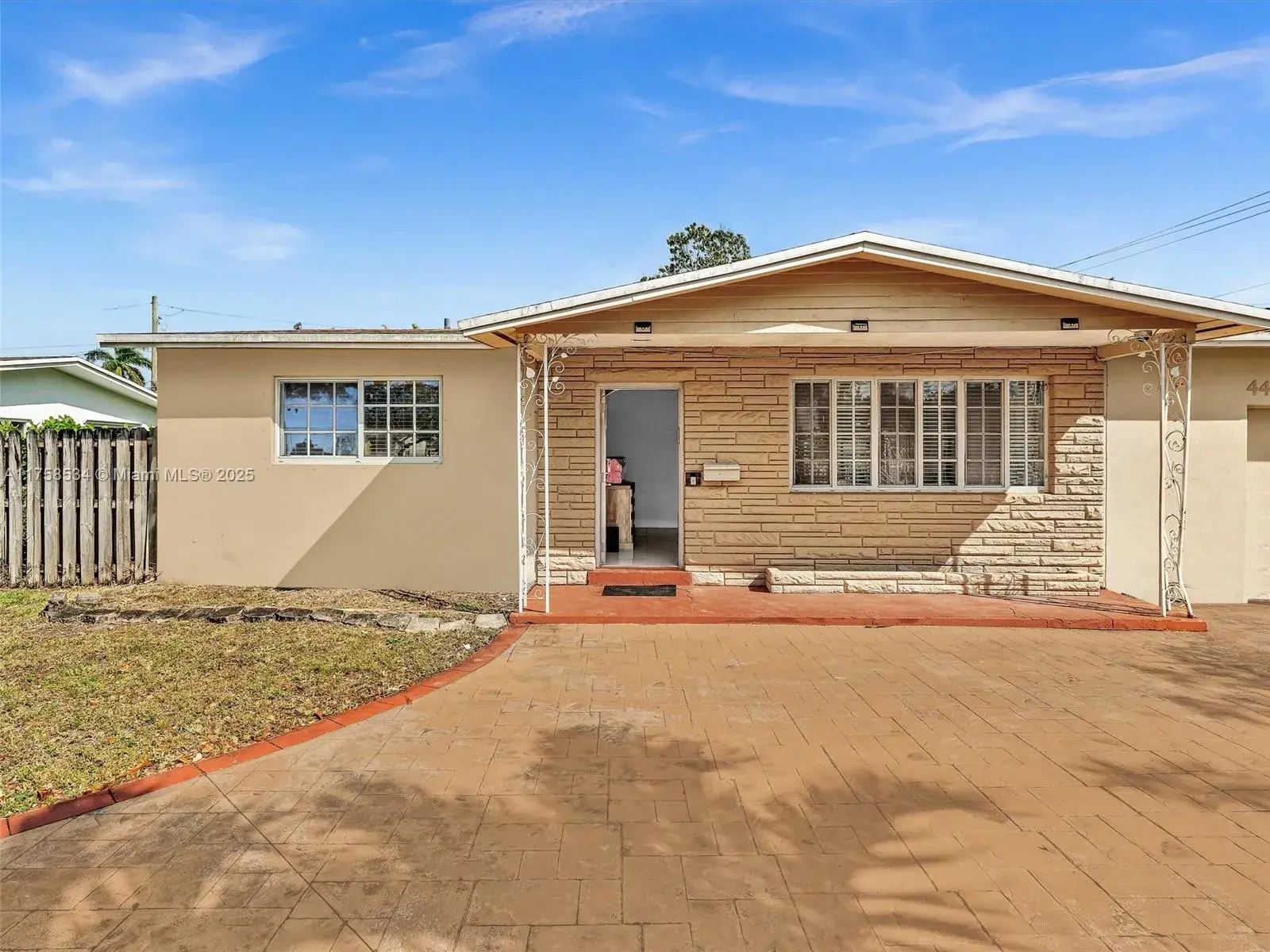 4401 Johnson St, Hollywood FL 33021