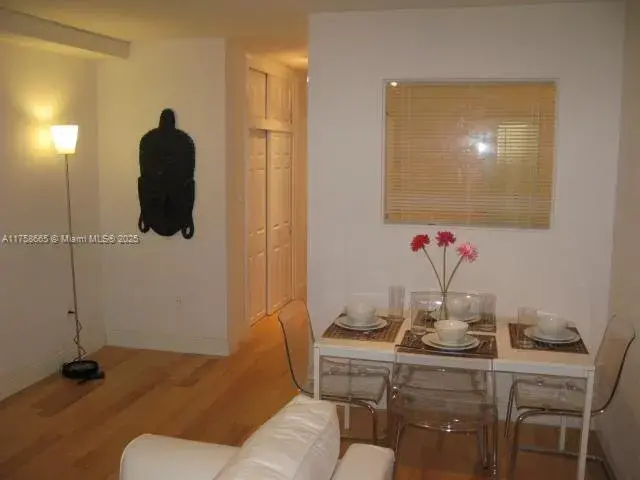 1035 Meridian Ave # 5, Miami Beach FL 33139