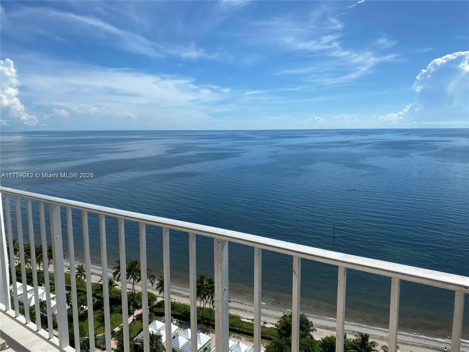 3 bedroom 2 bath for rent at 881 Ocean Dr # 22F, Key Biscayne FL 33149