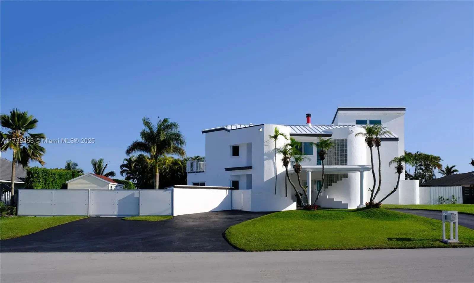 10302 SW 144th St, Miami FL 33176