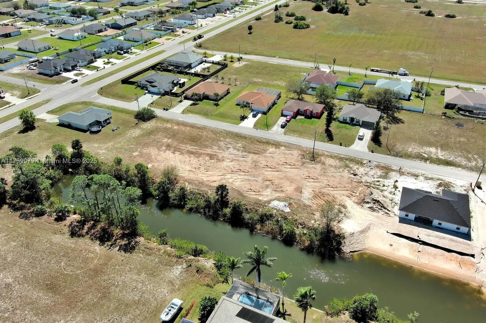 Land/Boat Docks for sale at 1611 NW 2nd St, Cape Coral FL 33993