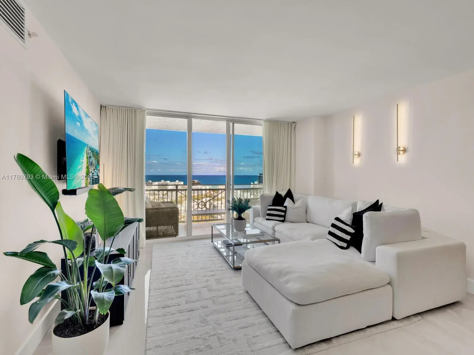 90 Alton Rd # 2207, Miami Beach FL 33139