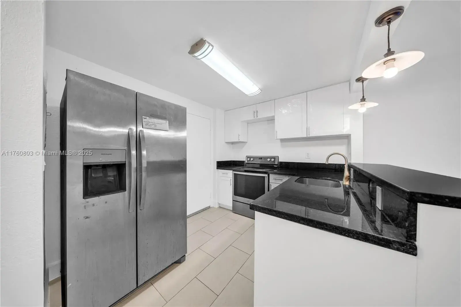 3 bedroom 2 bath Residential for sale at 9001 SW 77th Ave # C408, Miami FL 33156