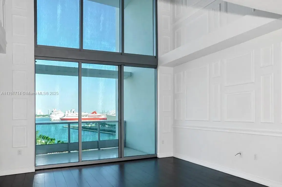 900 BISCAYNE BLVD # 909, Miami FL 33132