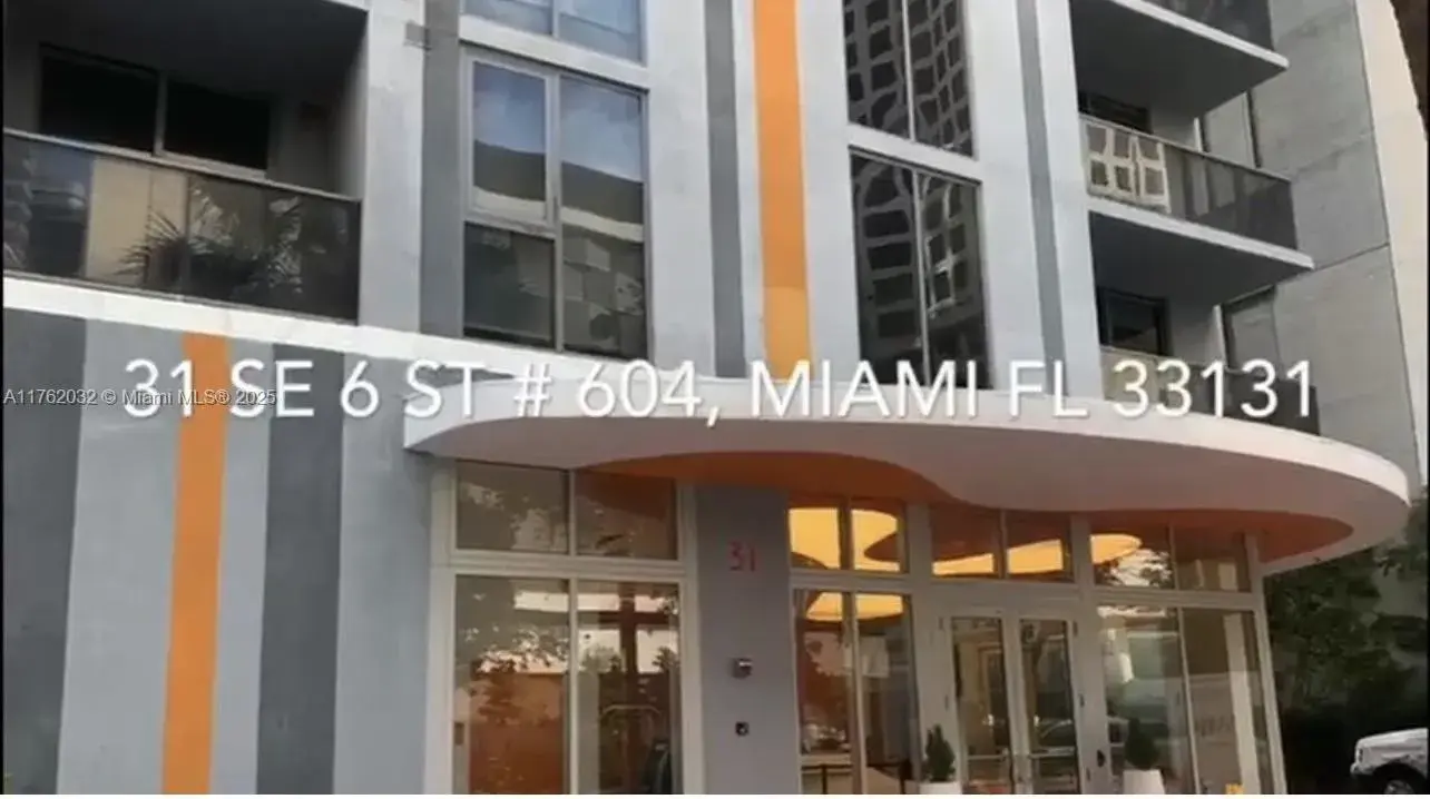 1 bedroom 1 bath Residential for sale at 31 SE 6th St # 604, Miami FL 33131