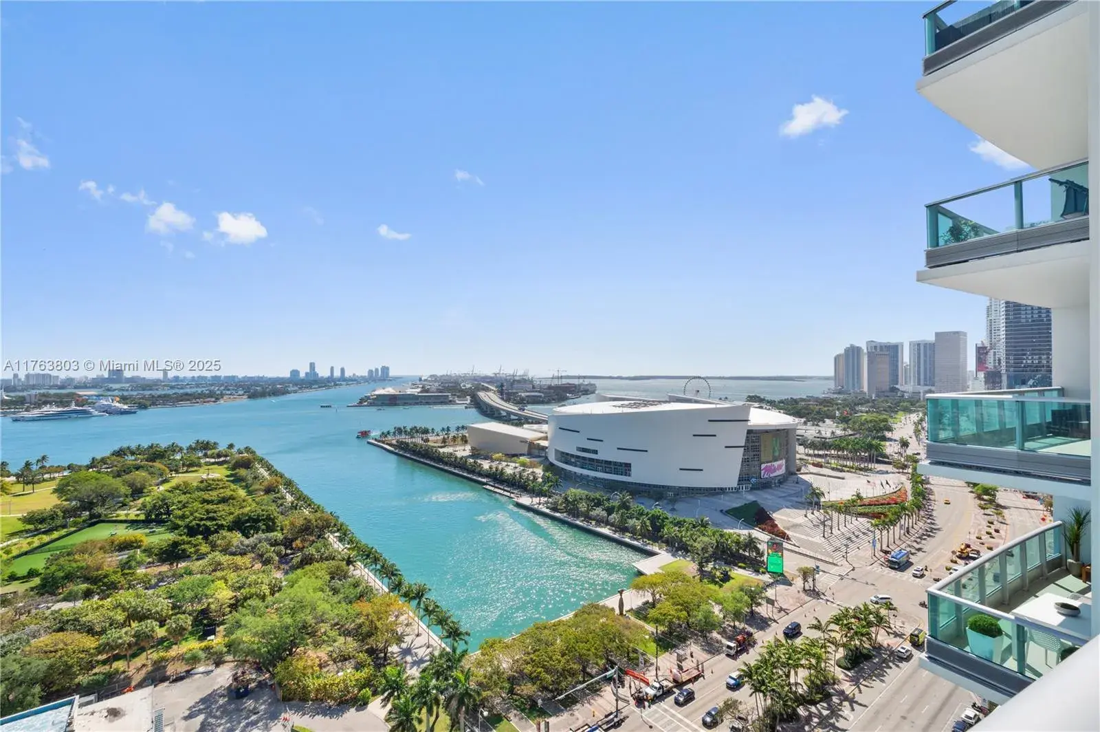 3 bedroom 3 bath Residential for sale at 900 BISCAYNE BL # 2309, Miami FL 33132
