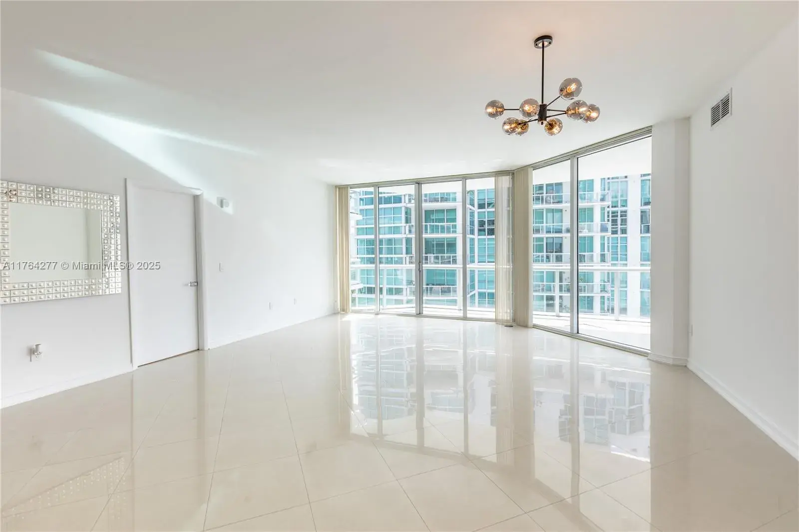 3131 NE 188th St # 805, Aventura FL 33180
