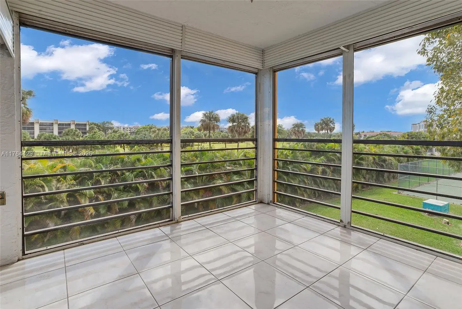 9370 SW 8TH ST # 322, Boca Raton FL 33428