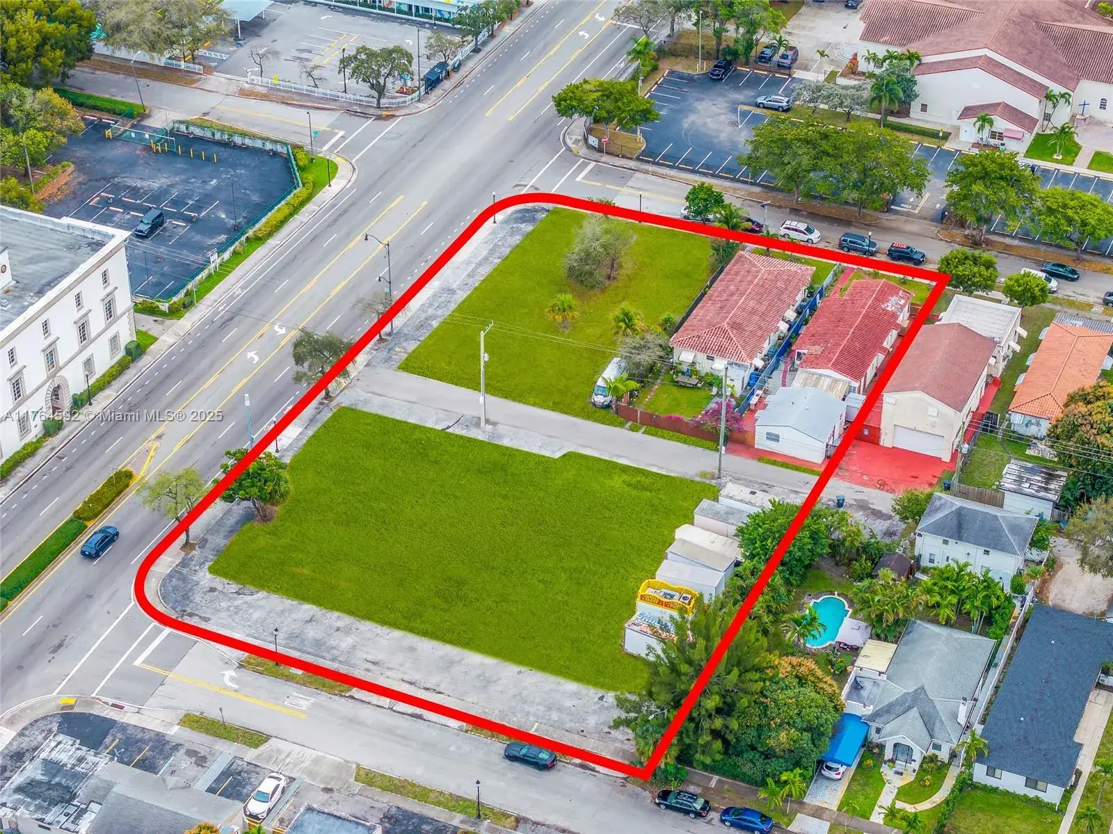 Commercial Land for sale at 720 N Federal Hwy, Hollywood FL 33020