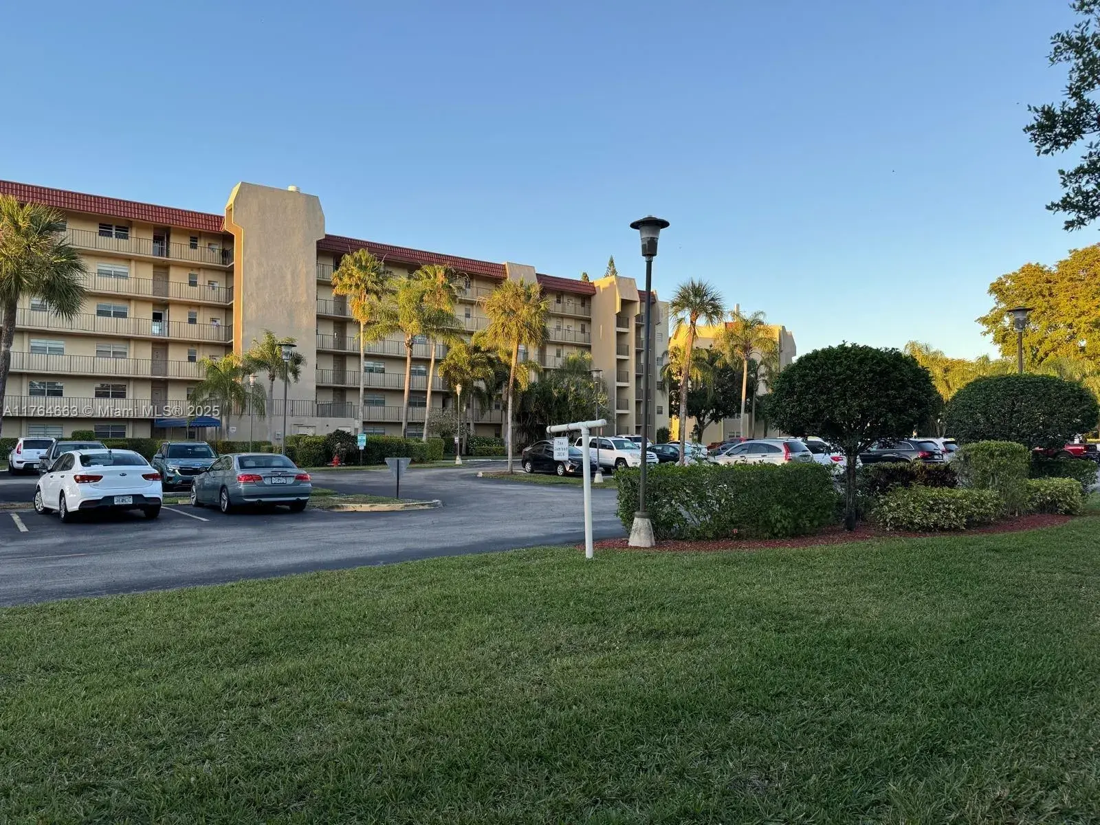 3836 Via Poinciana # 604, Lake Worth FL 33467 photo 4