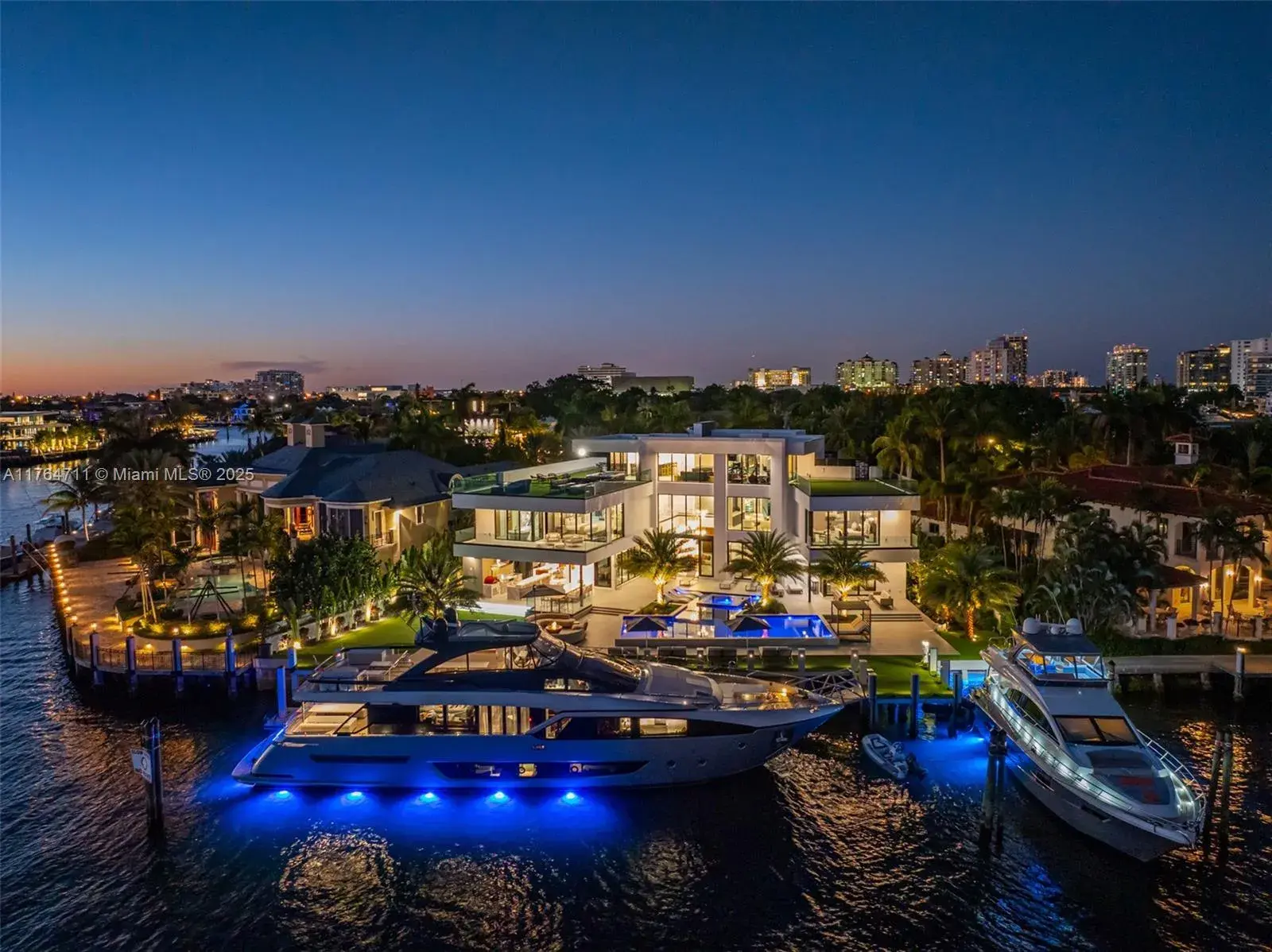 8 bedroom 8 bath Residential for sale at 501 Middle River Dr, Fort Lauderdale FL 33304