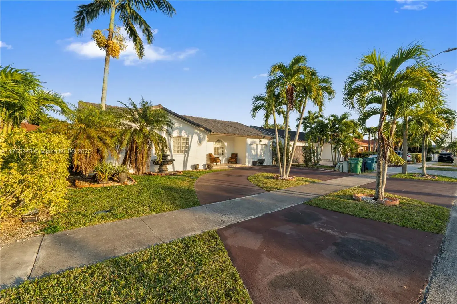 3 bedroom 2 bath Residential for sale at 17803 SW 152nd Pl, Miami FL 33187
