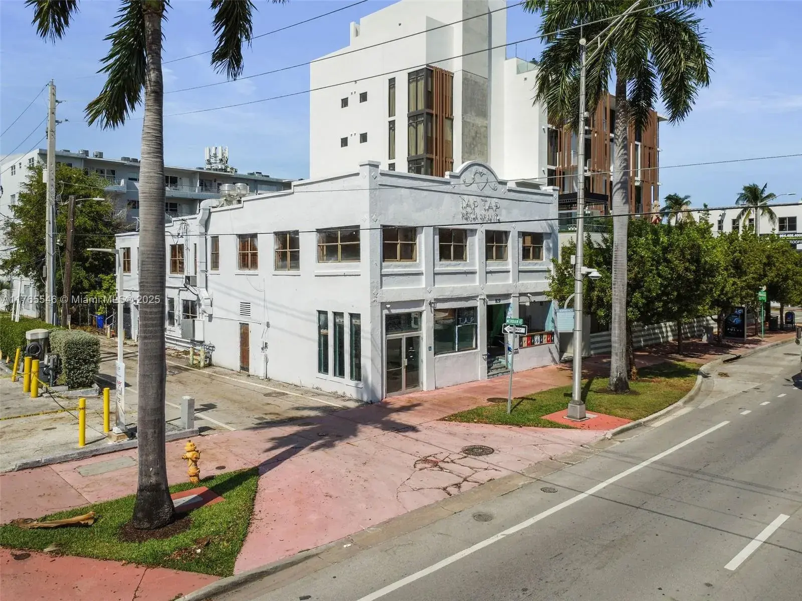 819 5th St, Miami Beach FL 33139