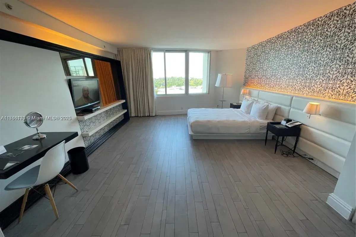 1100 West Ave # 807, Miami Beach FL 33139