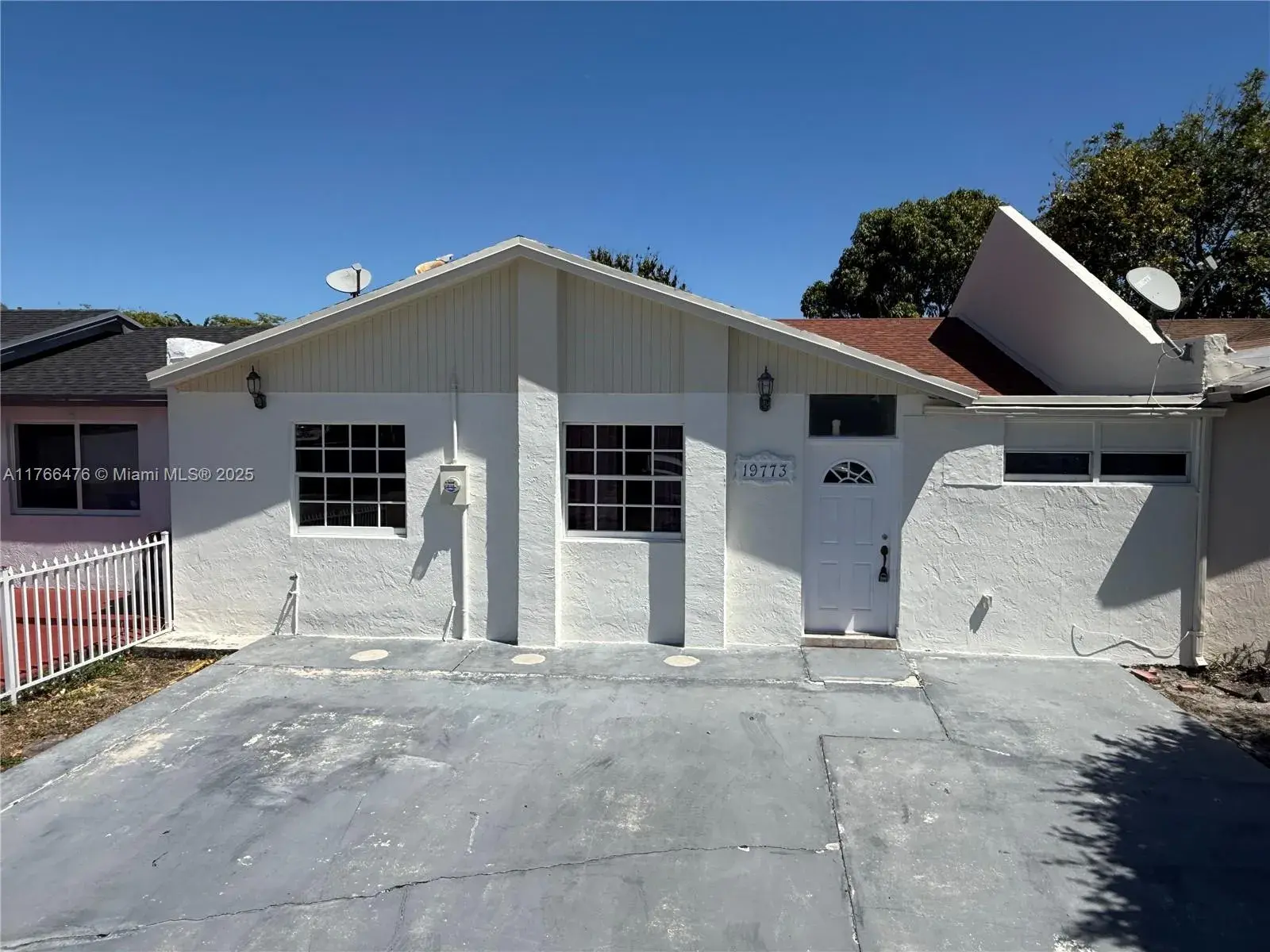 19773 NW 52nd Pl # 19773, Miami Gardens FL 33055