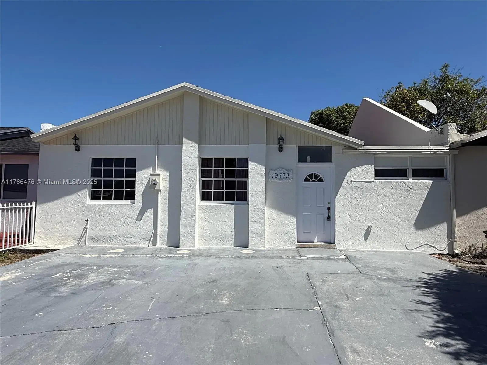 19773 NW 52nd Pl # 19773, Miami Gardens FL 33055