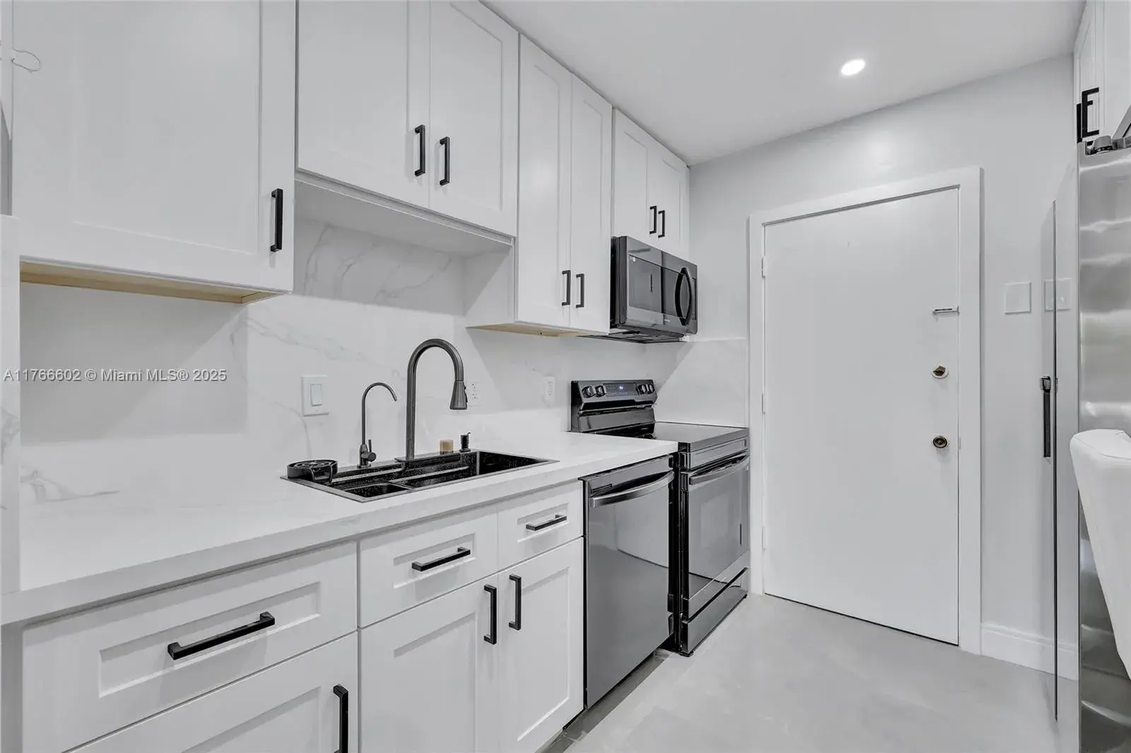 2271 NE 68th St # 2026, Fort Lauderdale FL 33308