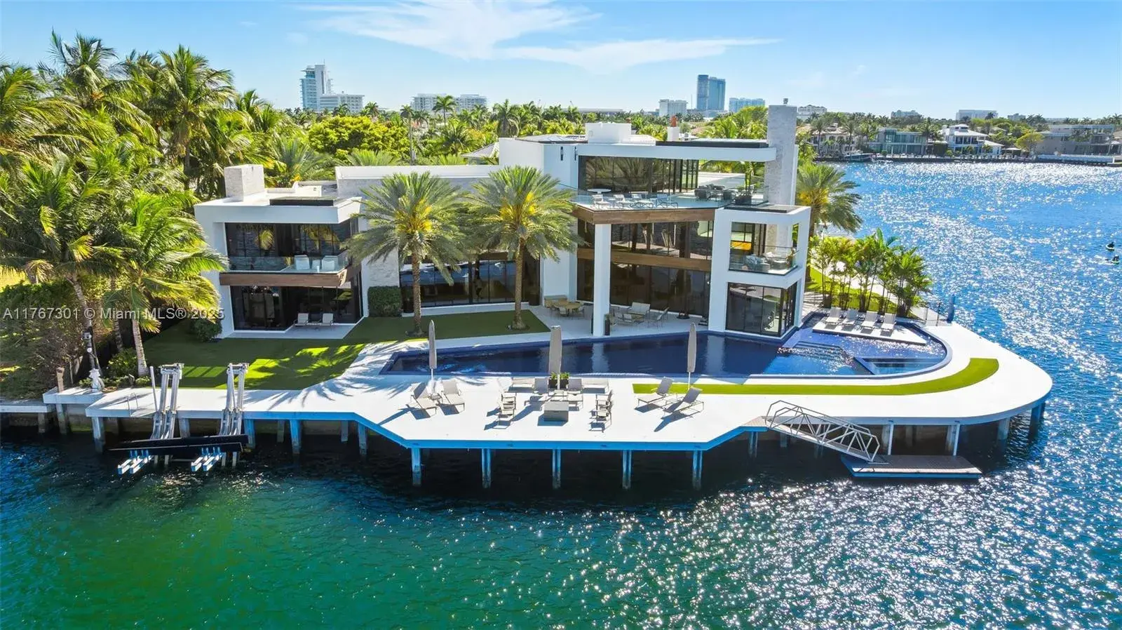 6 bedroom 8 bath Residential for sale at 84 Isla Bahia Dr, Fort Lauderdale FL 33316