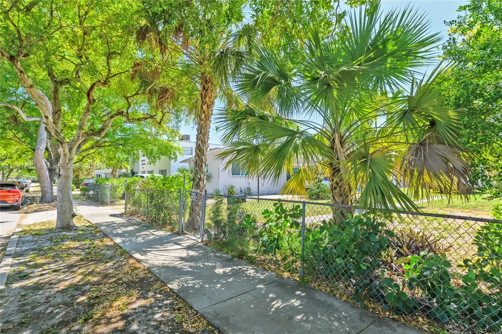 1946 Madison St, Hollywood FL 33020