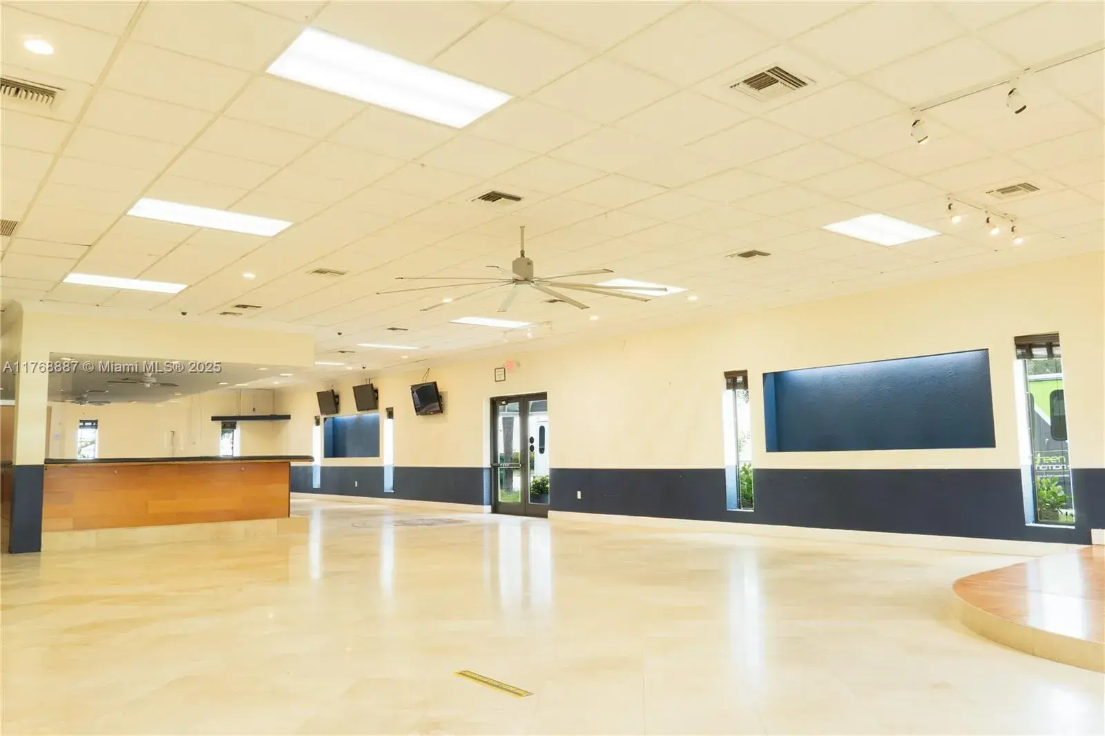 Commercial Sale for sale at 350 SW 25th St, Fort Lauderdale FL 33315