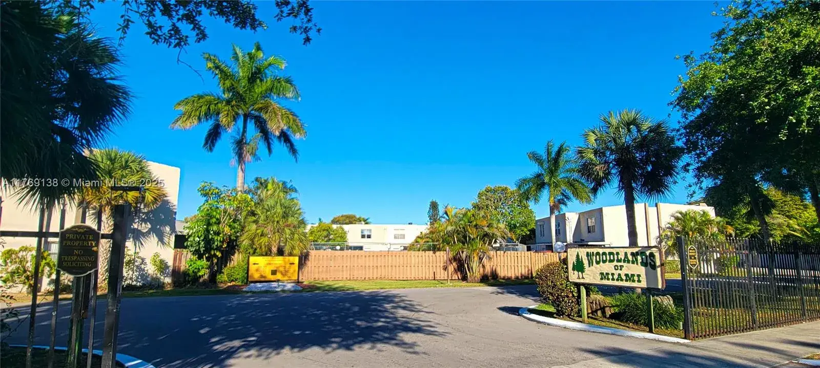 14241 Memorial Hwy # 9F, Miami FL 33161